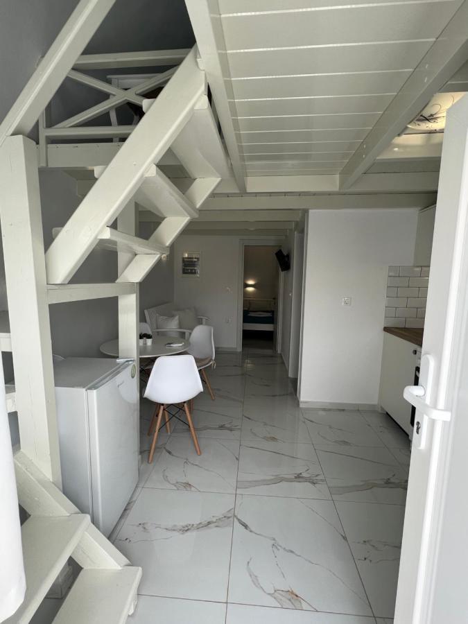 Gasthuis Pavlina Karterados (Santorini)